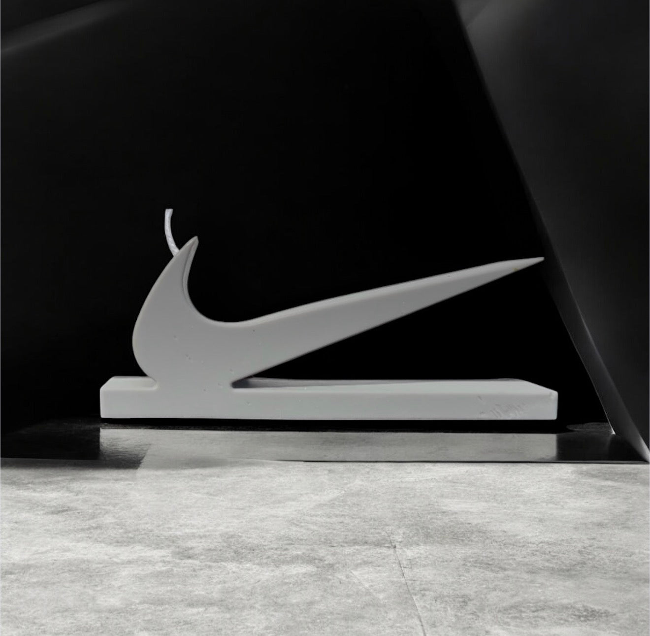 Designer Decor Swoosh Candle