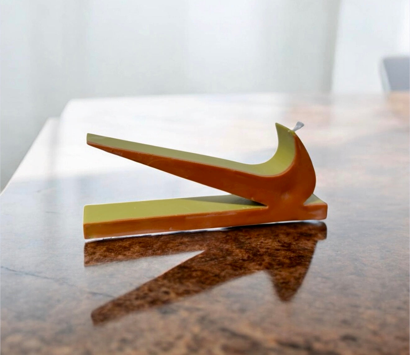 Designer Decor Swoosh Candle